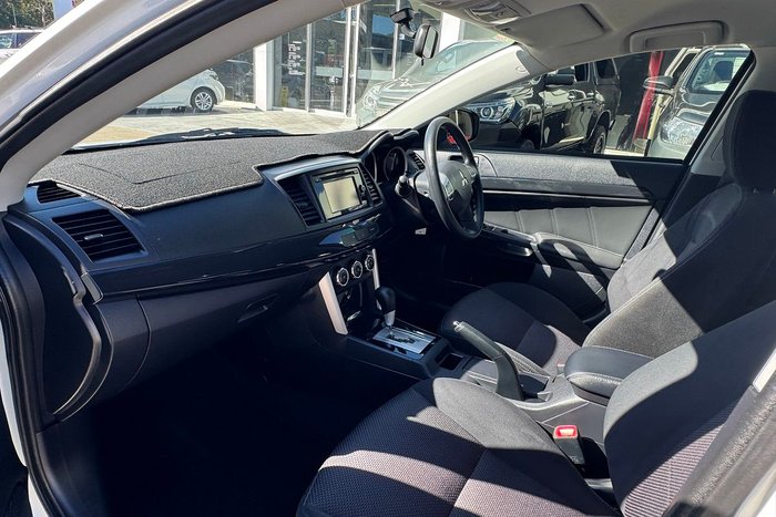 2017 Mitsubishi Lancer ES Sport