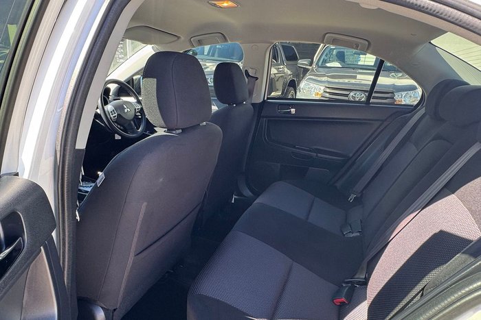 2017 Mitsubishi Lancer ES Sport