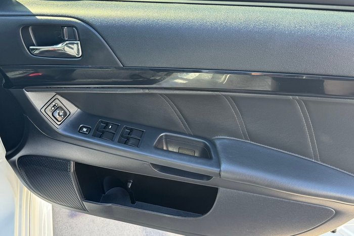 2017 Mitsubishi Lancer ES Sport