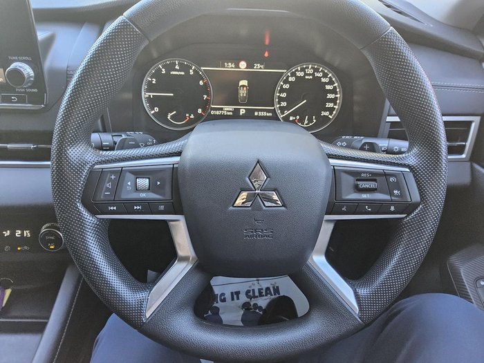 2023 Mitsubishi Outlander ES ZM MY23 White