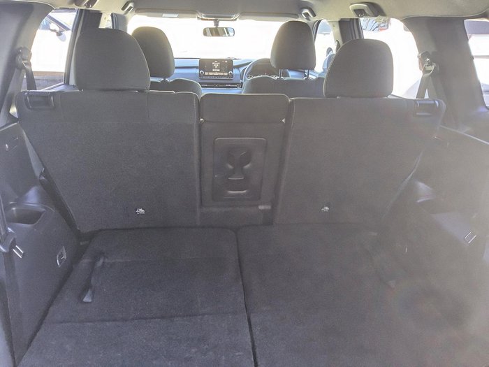 2023 Mitsubishi Outlander ES ZM MY23 White