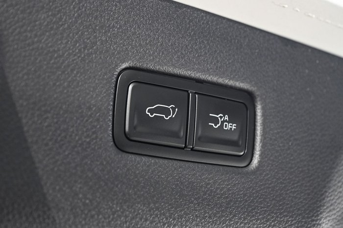 2025 Kia Carnival GT-Line HEV