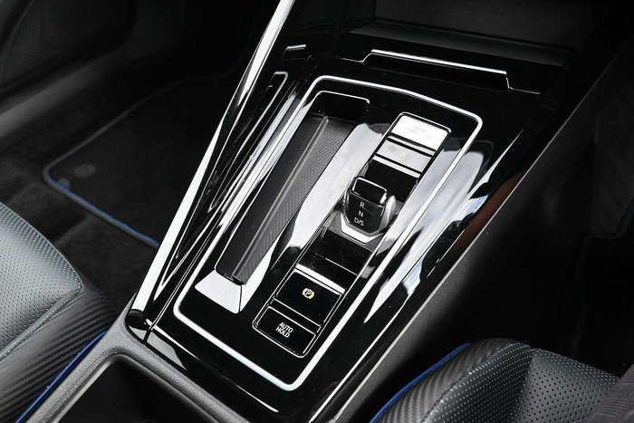 2023 Volkswagen Golf R