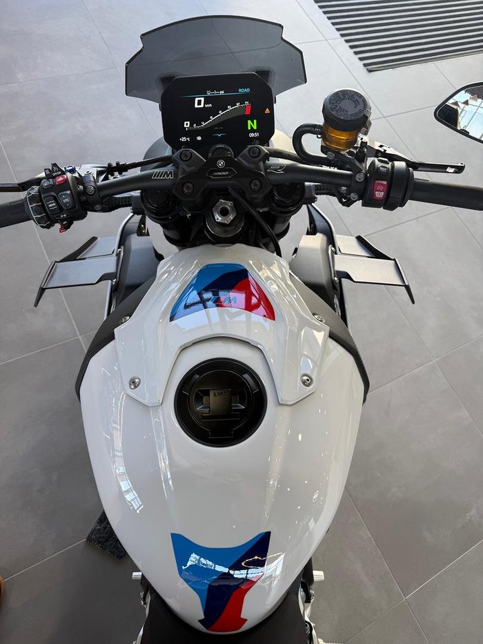 2025 BMW M 1000 R M 1000 White