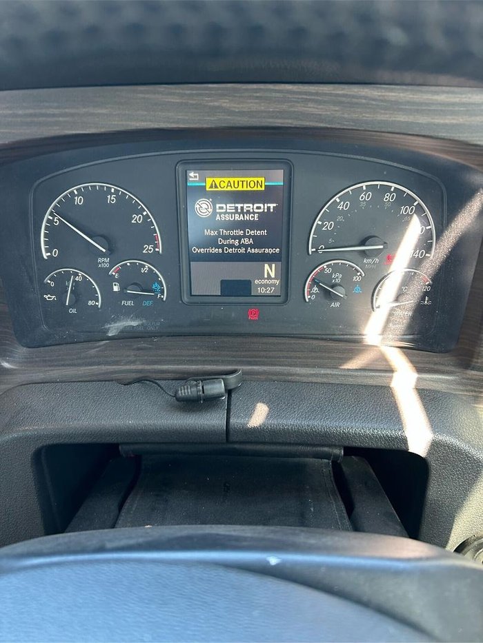 2022 Freightliner Cascadia 116 White