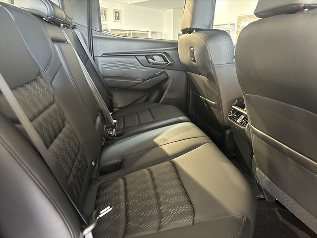 2026 ISUZU D-MAX BLADE