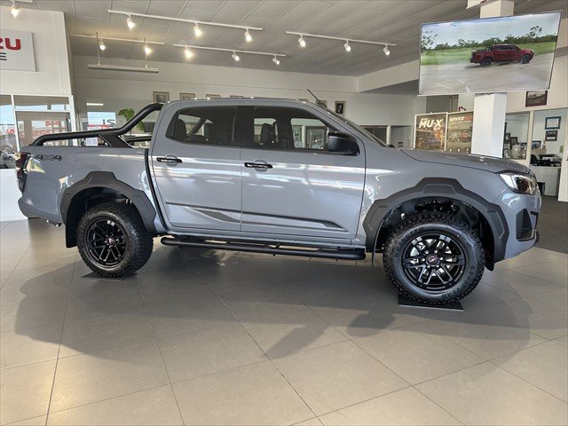 2026 ISUZU D-MAX BLADE