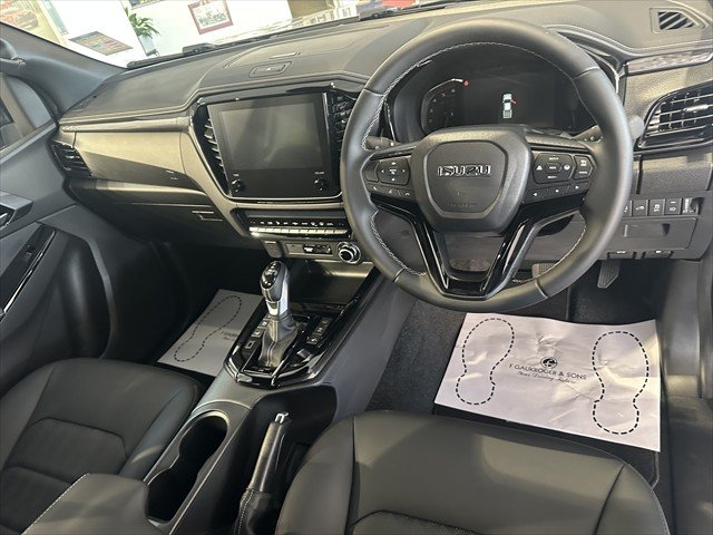 2026 ISUZU D-MAX BLADE