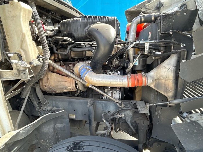 2019 Freightliner Coronado 114 White