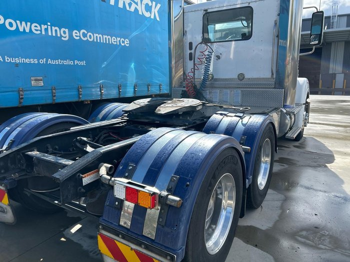2019 Freightliner Coronado 114 White