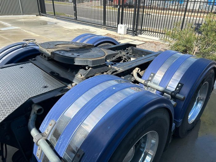 2019 Freightliner Coronado 114 White