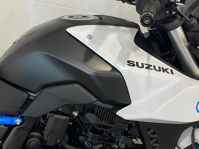 2023 Suzuki GSX-8S GSX-S White