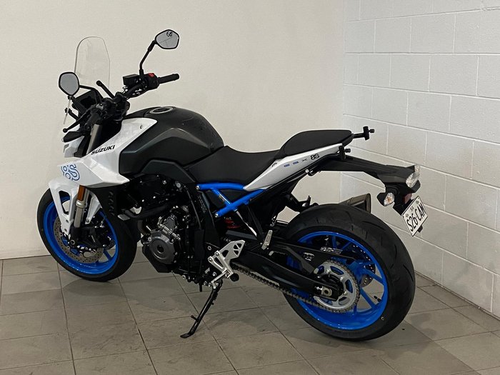 2023 Suzuki GSX-8S GSX-S White