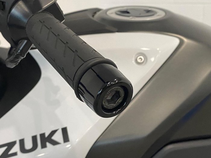 2023 Suzuki GSX-8S GSX-S White