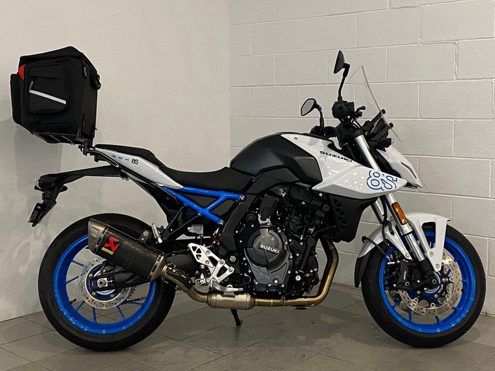 2023 Suzuki GSX-8S GSX-S White