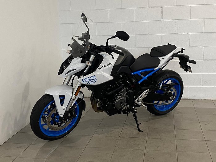 2023 Suzuki GSX-8S GSX-S White