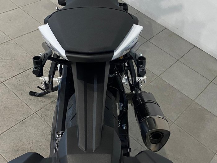 2023 Suzuki GSX-8S GSX-S White