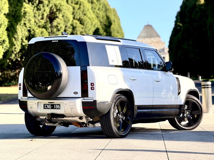 2021 Land Rover Defender 110 P400 SE L663 MY21 AWD Fuji White