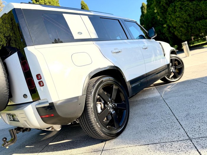 2021 Land Rover Defender 110 P400 SE L663 MY21 AWD Fuji White