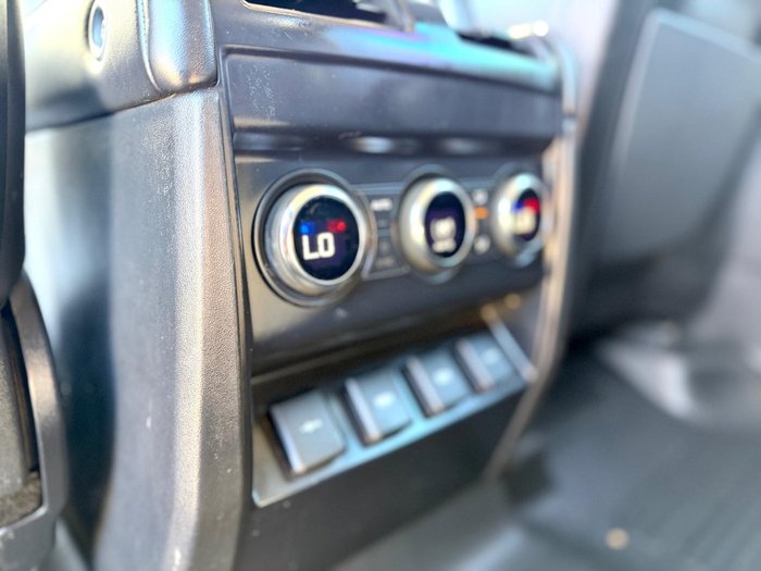 2021 Land Rover Defender 110 P400 SE L663 MY21 AWD Fuji White