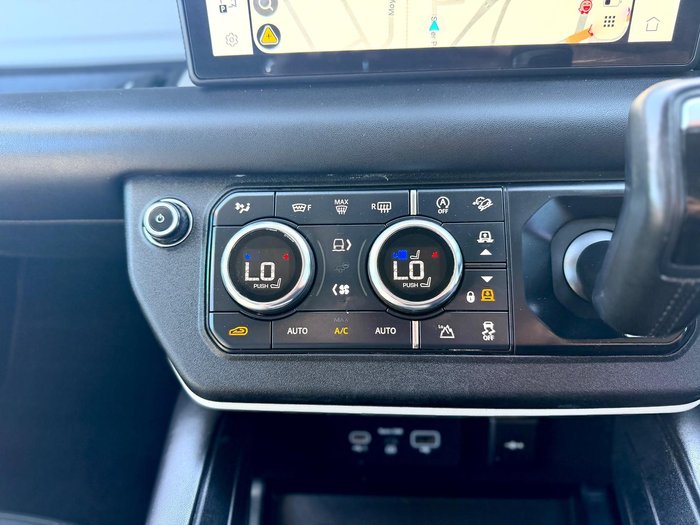 2021 Land Rover Defender 110 P400 SE L663 MY21 AWD Fuji White