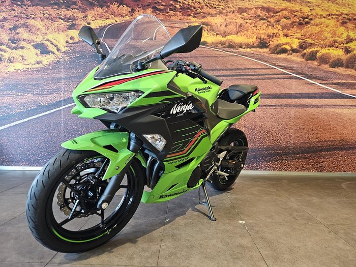 2023 Kawasaki Ninja 400 Special Edition (EX400G) Ninja Green