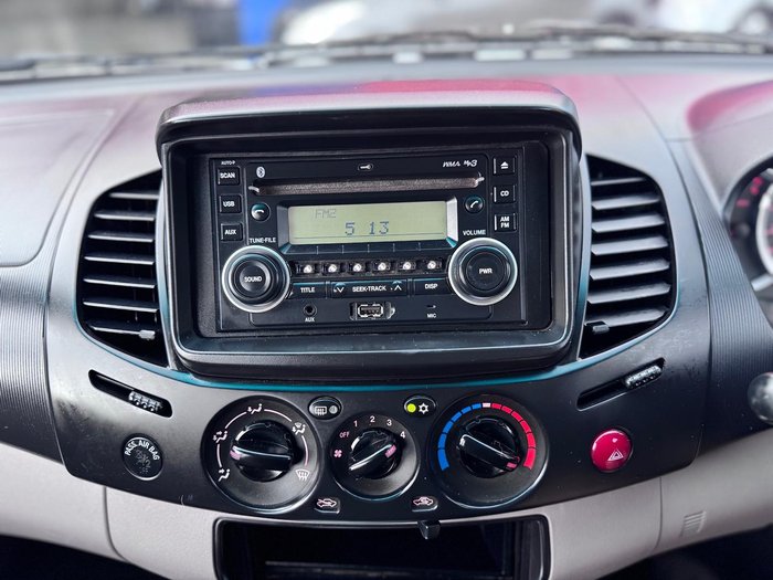 2013 Mitsubishi Triton GLX MN MY14 4X4 Dual Range White