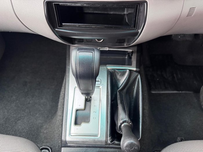 2013 Mitsubishi Triton GLX MN MY14 4X4 Dual Range White