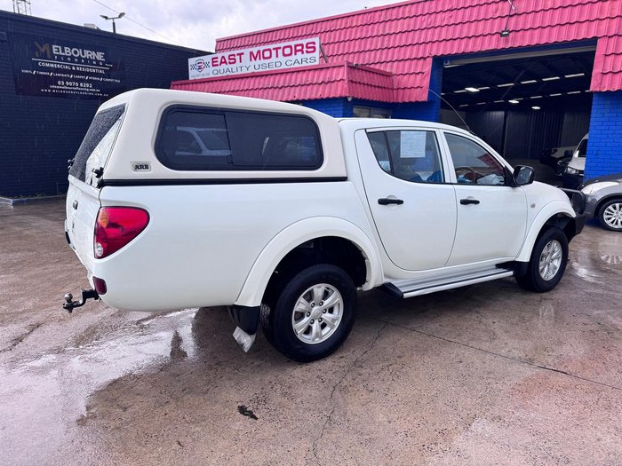 2013 Mitsubishi Triton GLX MN MY14 4X4 Dual Range White