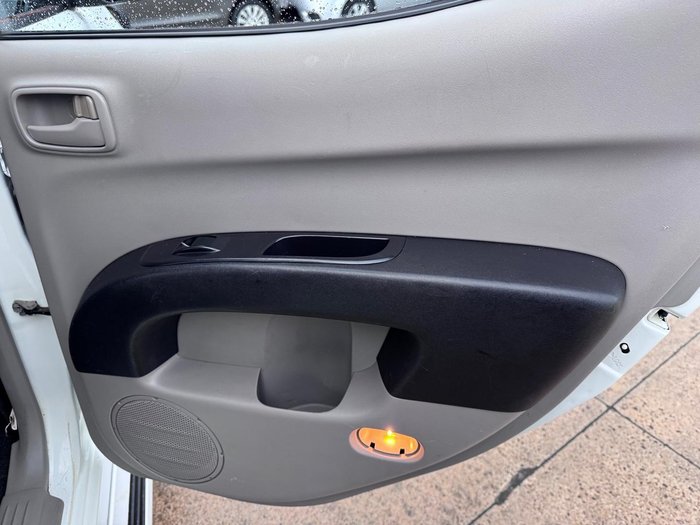 2013 Mitsubishi Triton GLX MN MY14 4X4 Dual Range White