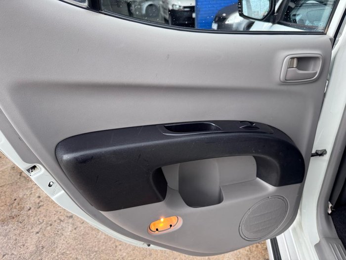 2013 Mitsubishi Triton GLX MN MY14 4X4 Dual Range White