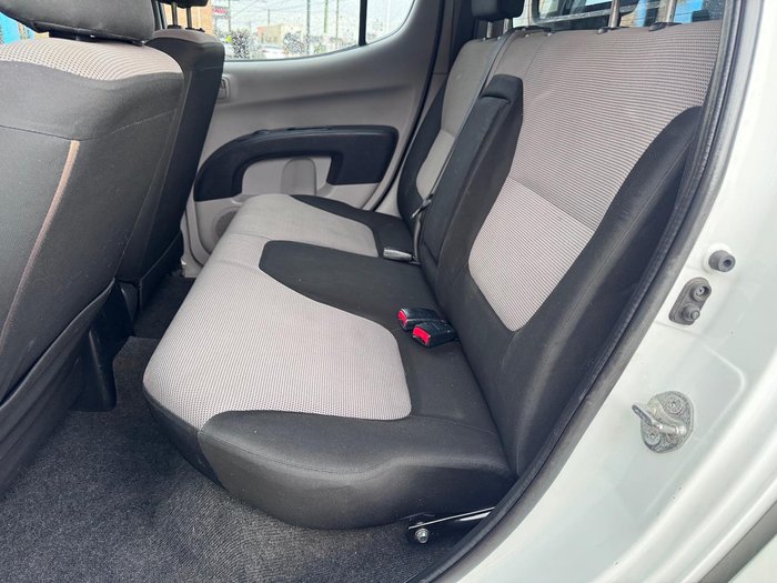 2013 Mitsubishi Triton GLX MN MY14 4X4 Dual Range White