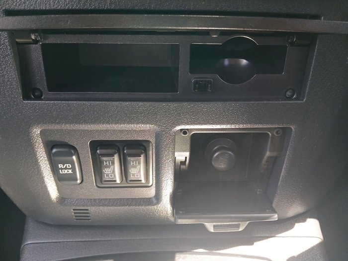 2016 Mitsubishi Pajero GLS