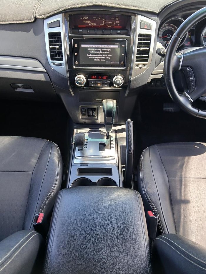 2016 Mitsubishi Pajero GLS