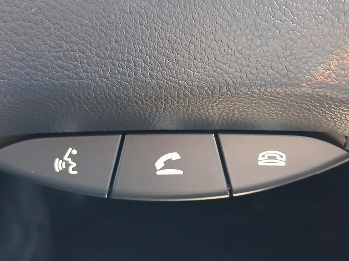 2016 Mitsubishi Pajero GLS