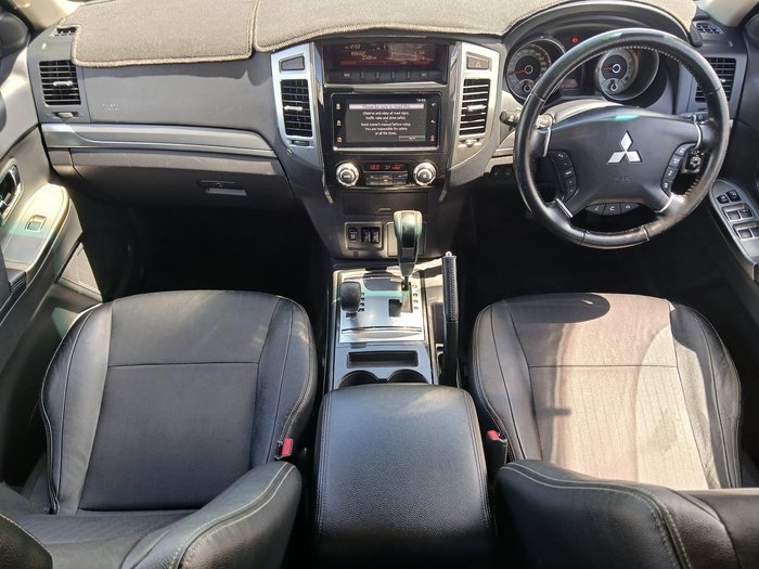 2016 Mitsubishi Pajero GLS