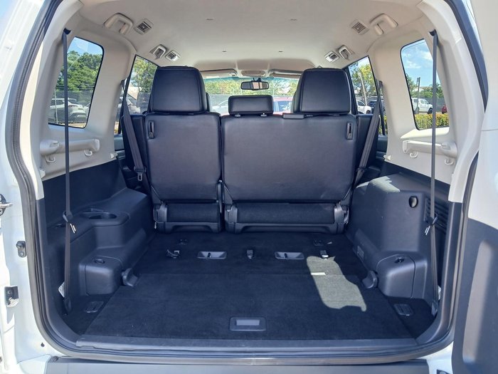 2016 Mitsubishi Pajero GLS