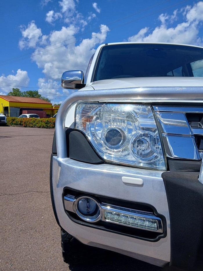 2016 Mitsubishi Pajero GLS