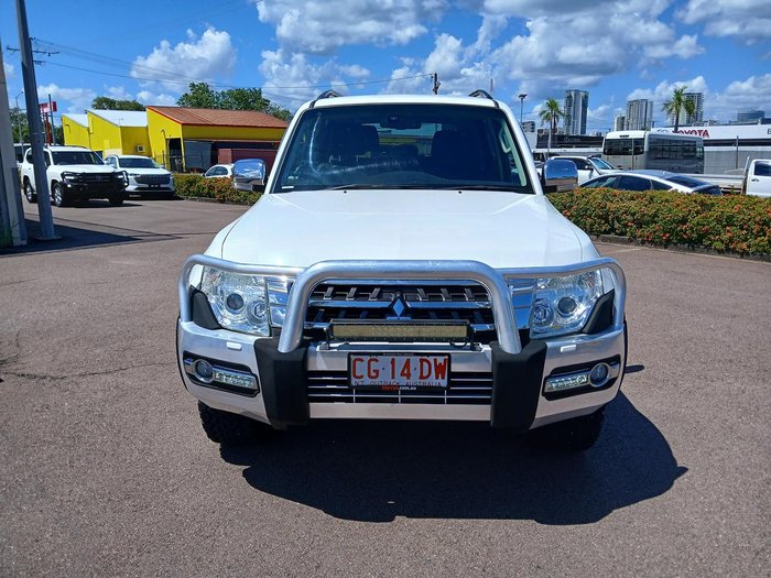 2016 Mitsubishi Pajero GLS
