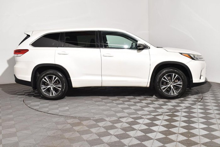 2017 Toyota Kluger GX