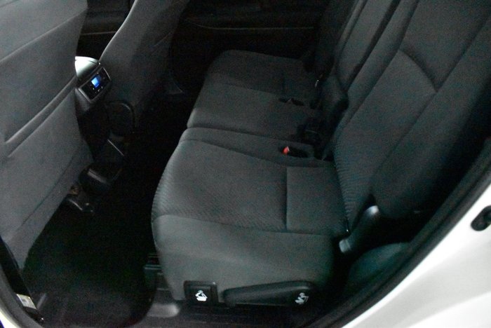 2017 Toyota Kluger GX