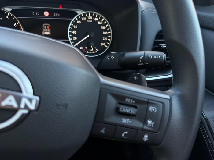 2025 Nissan X-TRAIL ST