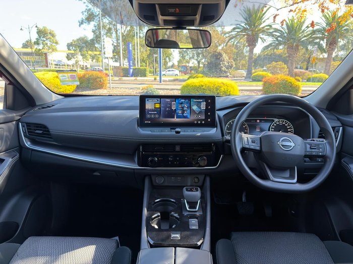 2025 Nissan X-TRAIL ST