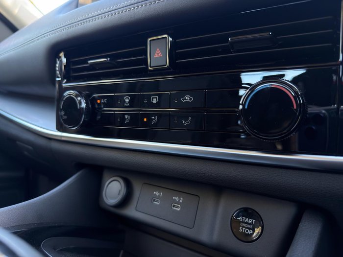 2025 Nissan X-TRAIL ST