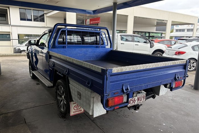 2016 Toyota Hilux SR5