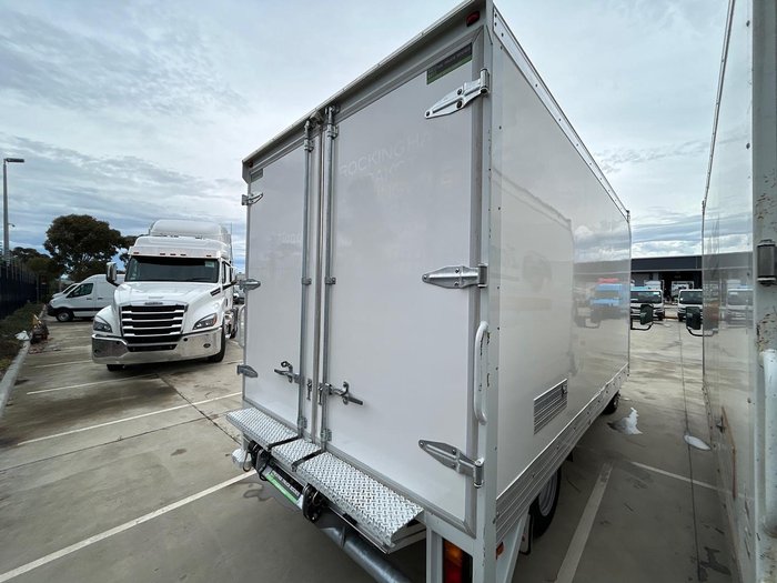 2021 Fuso Canter 515 White