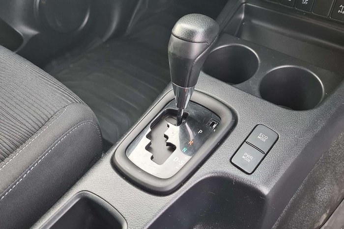 2020 Toyota Hilux SR