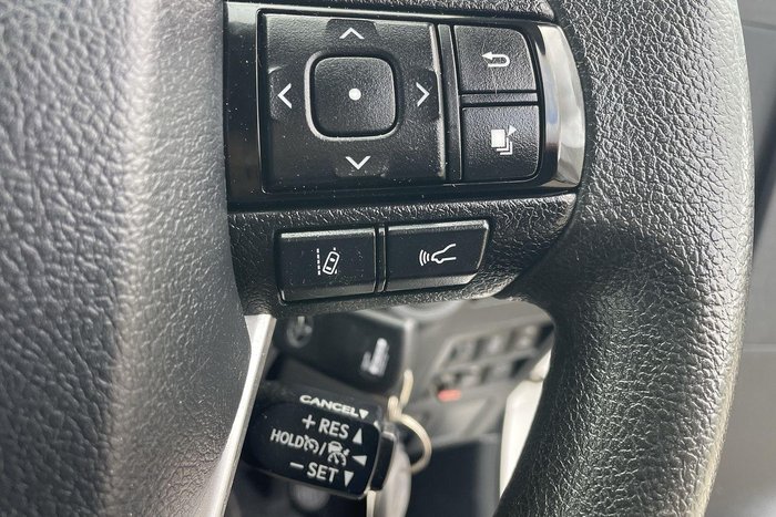2020 Toyota Hilux SR