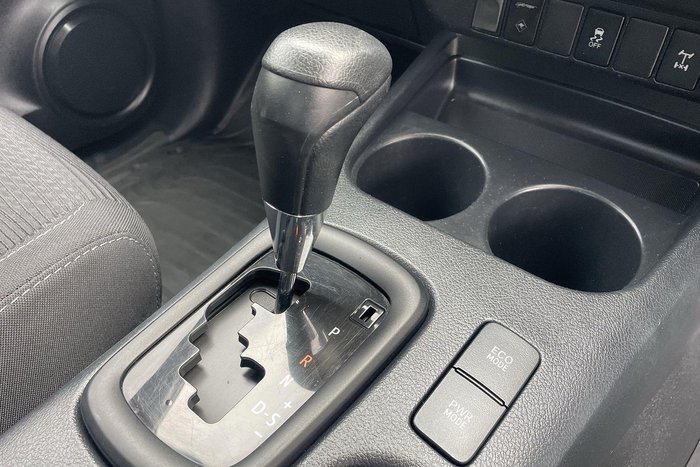 2020 Toyota Hilux SR