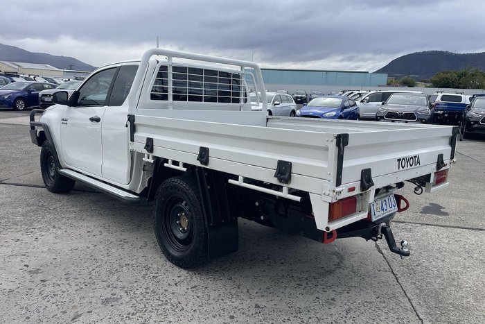 2020 Toyota Hilux SR